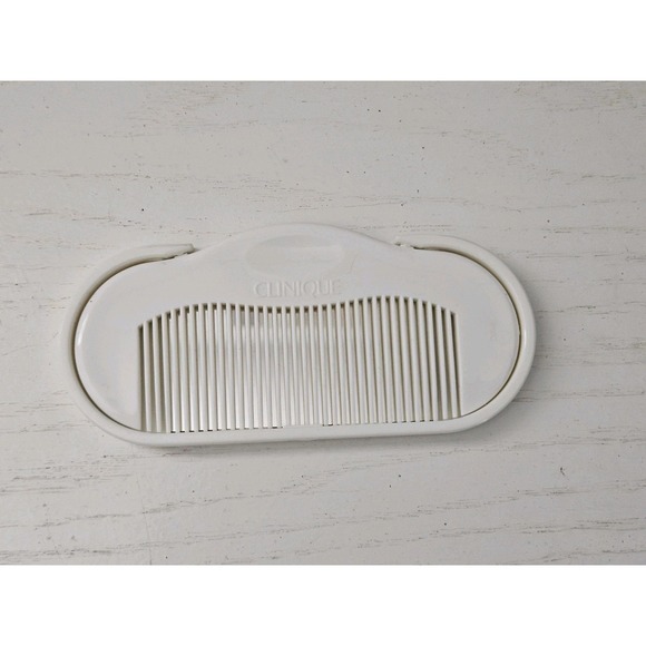 Vintage Clinique Comb‎ & Mirror Set Snap Together White 1980s Travel Compact - Picture 2 of 4